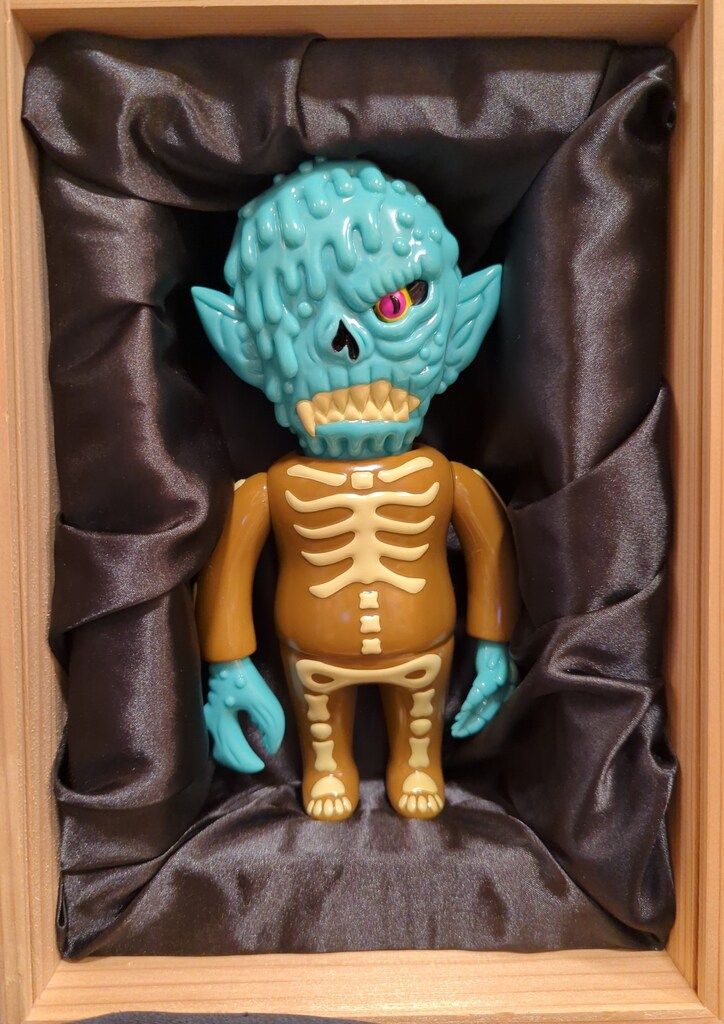 HEAD LOCK STUDIO Draculazer SLIME KUN brown ver. Draculazer x