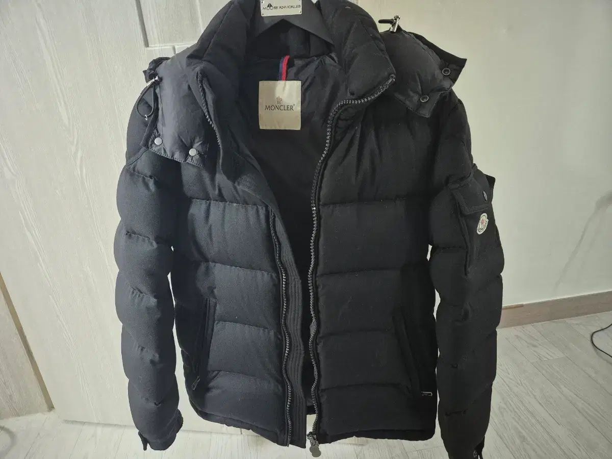 MONCLER モンクレール モンジェネーブル ブラック