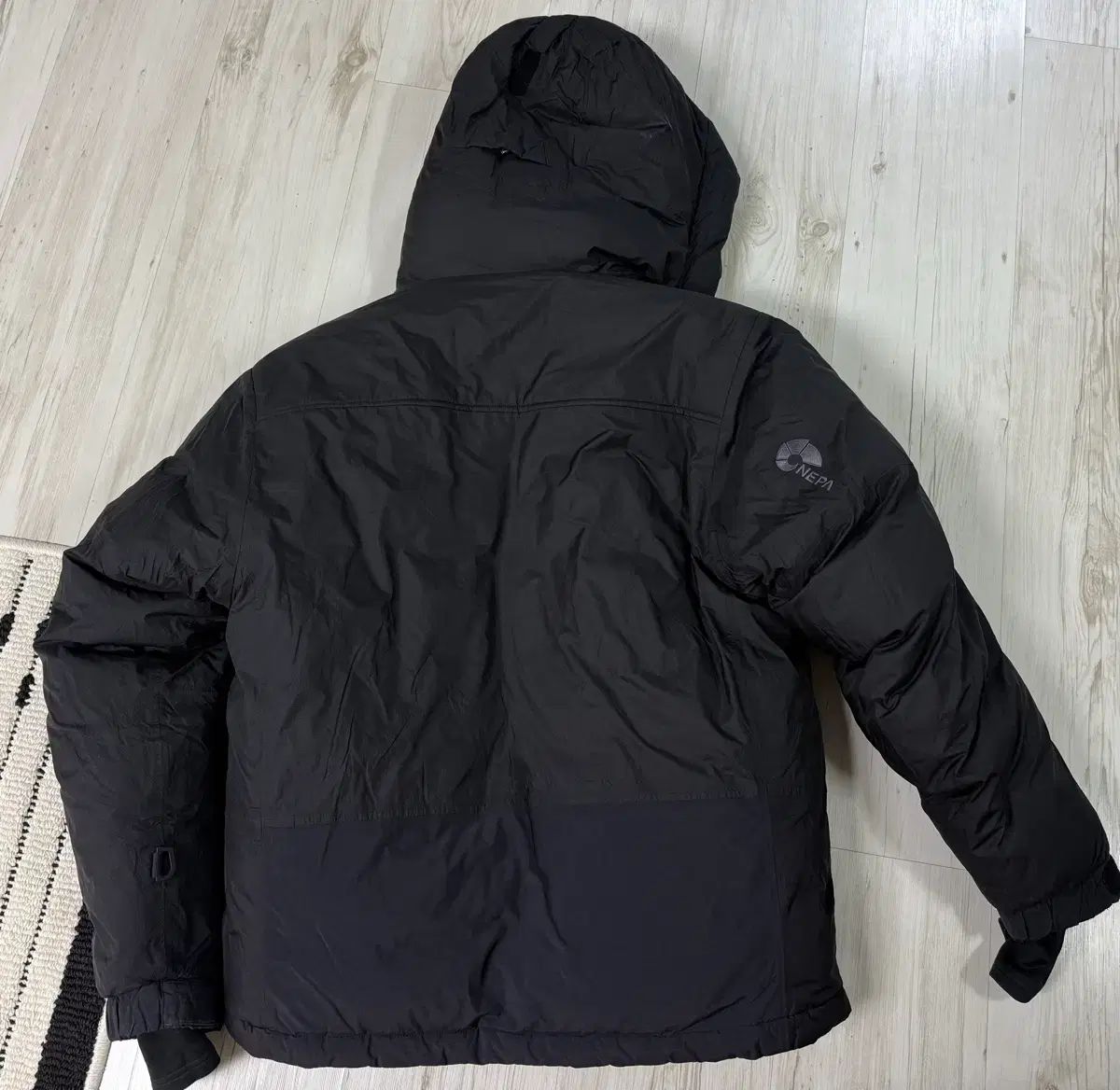 NEPA グリーンランド ダウンコート ヒマラヤ ブラック L