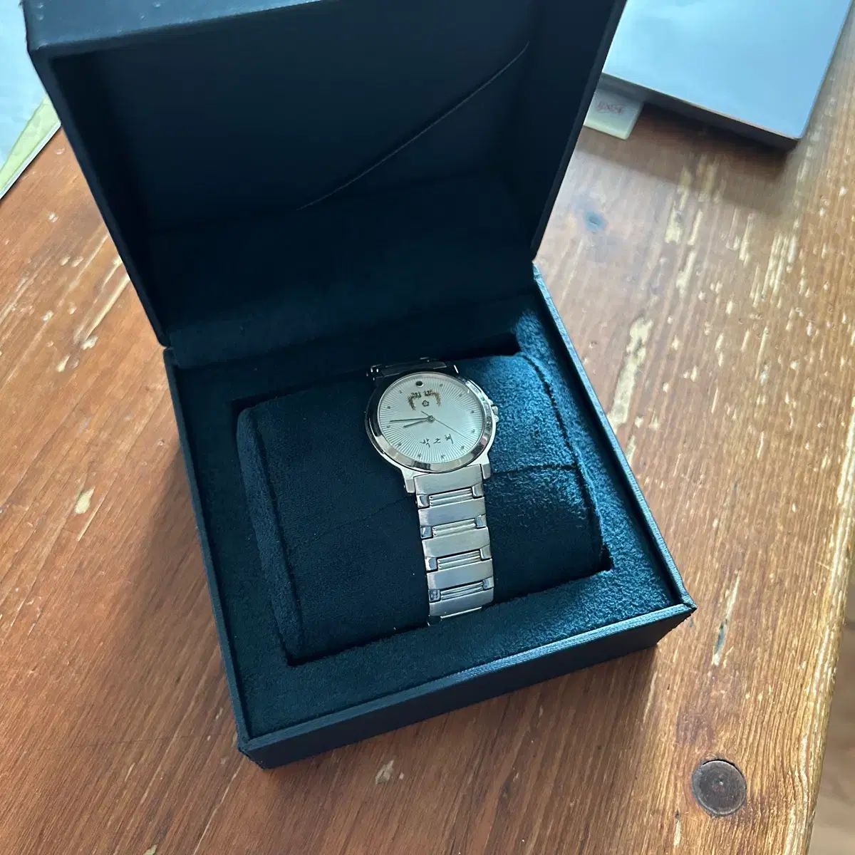 朴槿恵 パク クネ 元大統領 時計