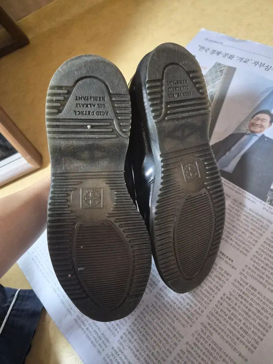  DR. MARTENS ドクターマーチン フローラ uk 4 その他 ブーツ