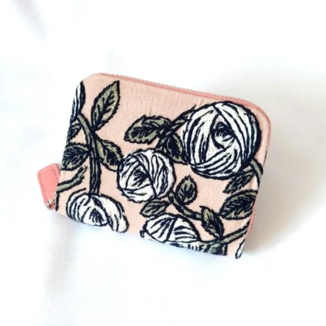 受注製作】刺繍1つ ・rosy ピンク じゃばらミニ財布 ミナペルホネン