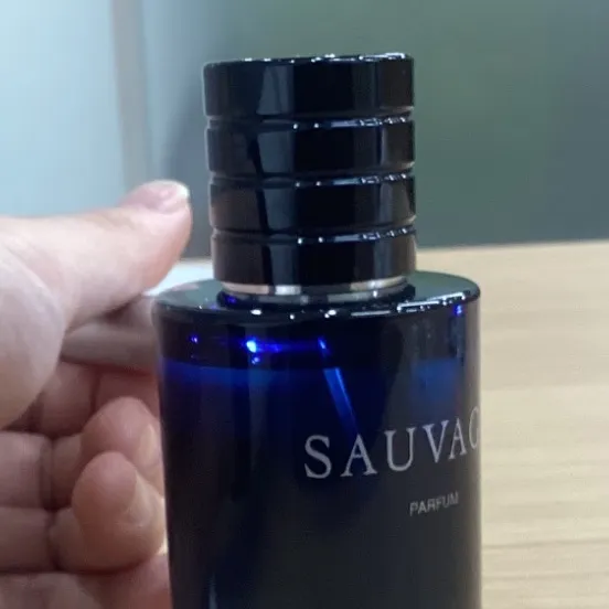 残量9割 Dior SAUVAGE ソヴァージュ パルファン　60ml Dior SAUVAGE パルファン60ml 残量9割 ソヴァージュ 香水
