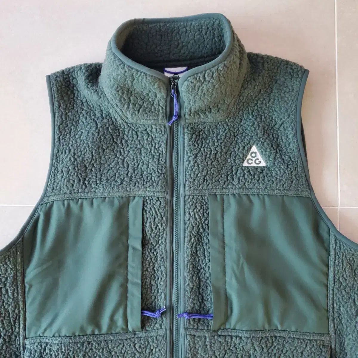 ACG アーティックウルフ ヴィンテージグリーン ベスト