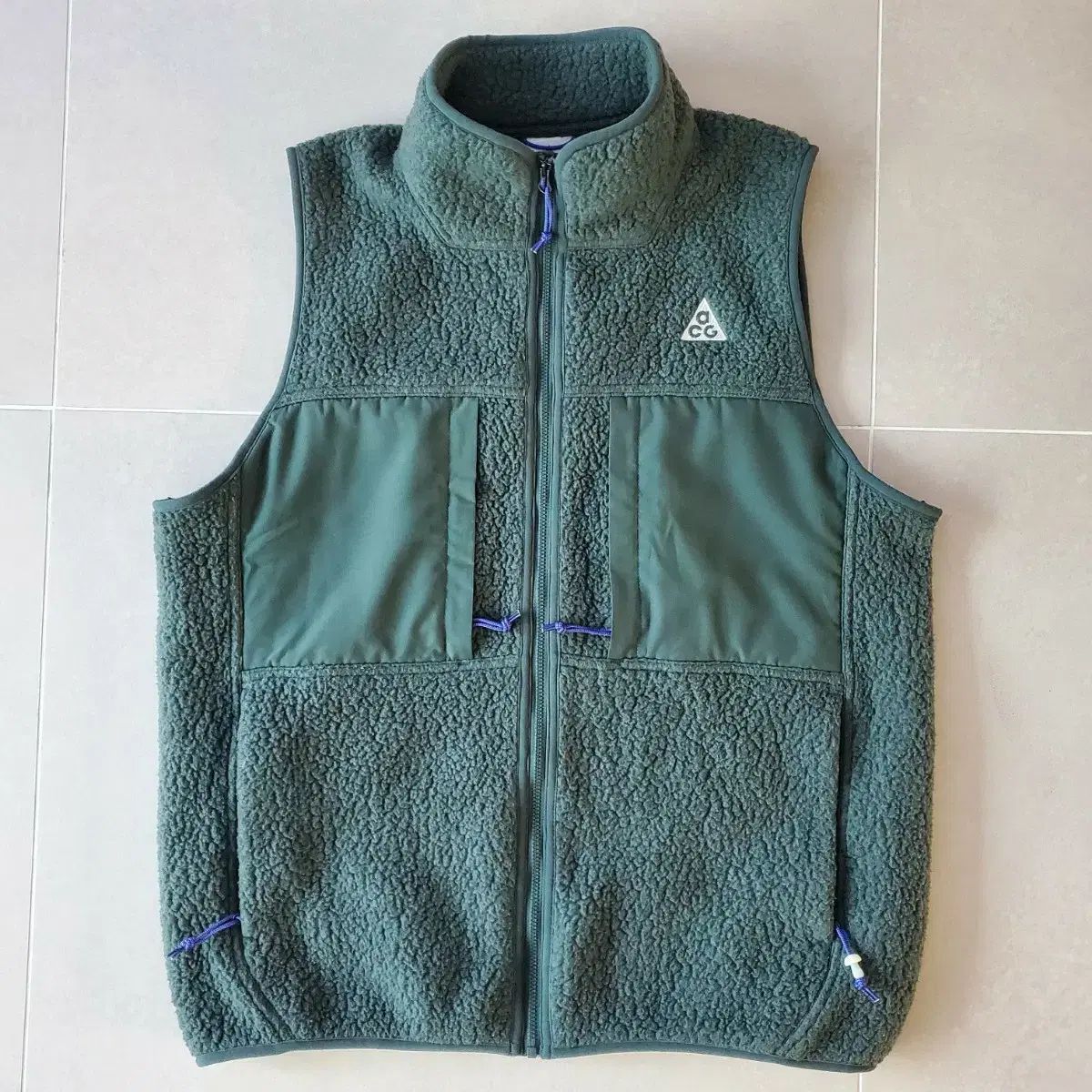 ACG アーティックウルフ ヴィンテージグリーン ベスト