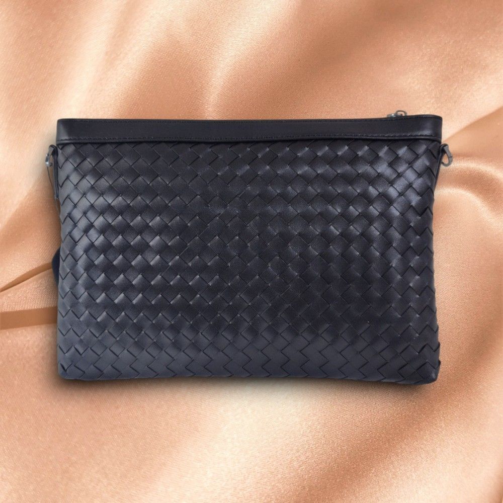 本革 クラッチバッグ