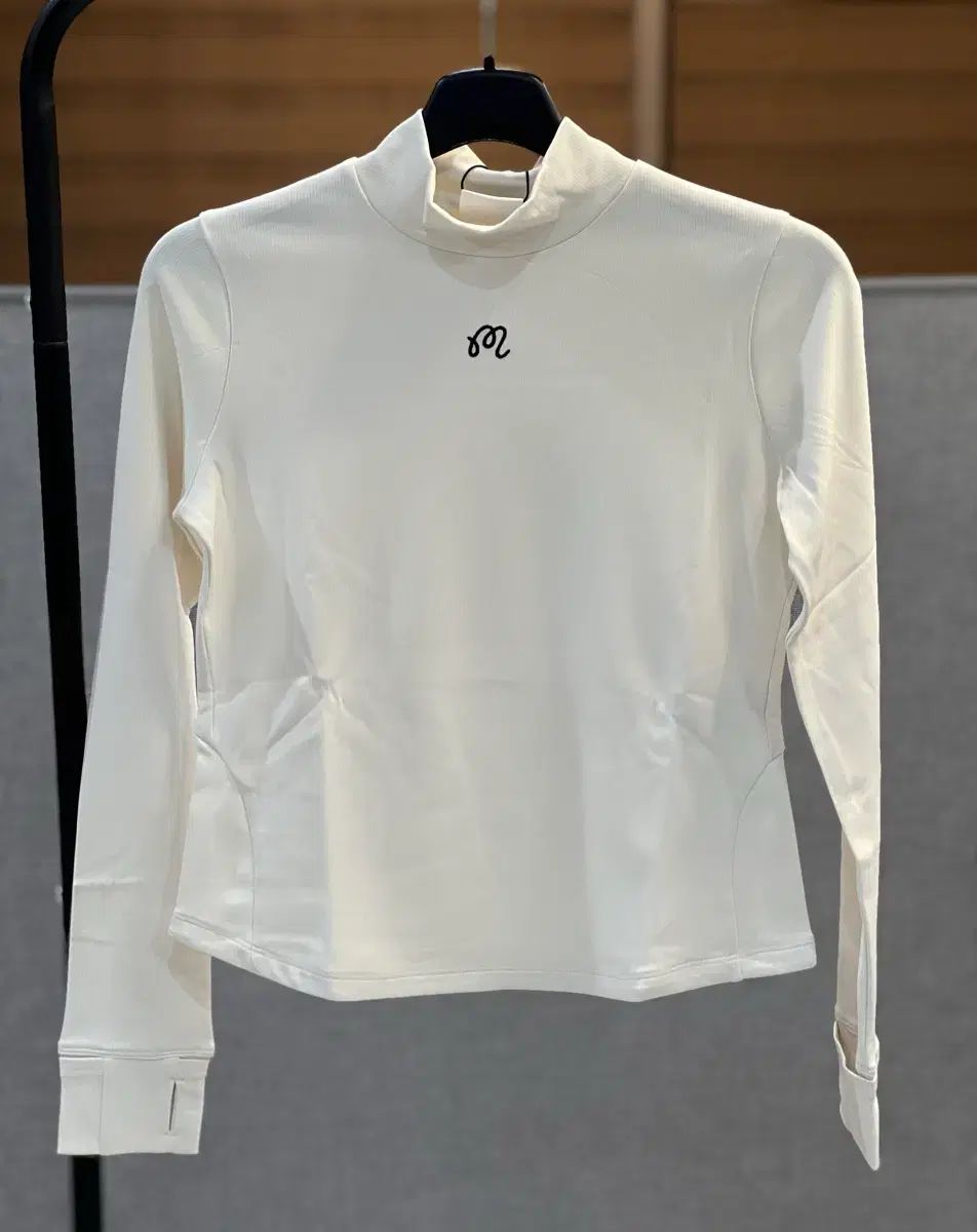 レディース ゴルフ インナー S M サイズ 現物