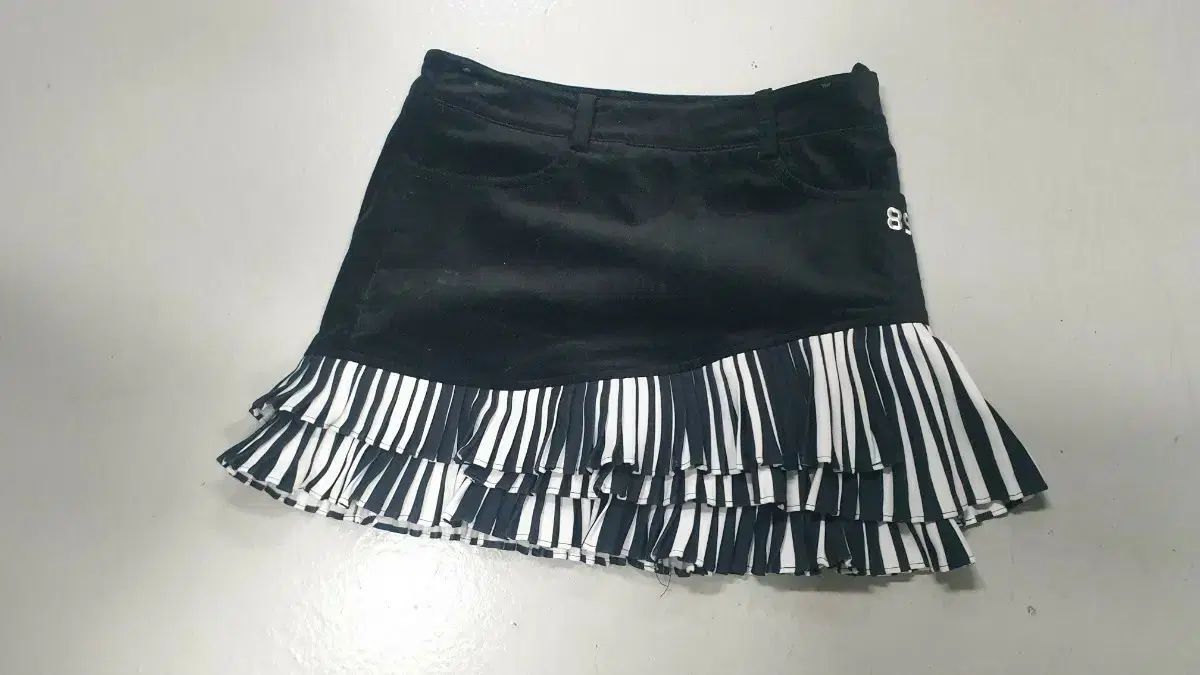 パーリーゲイツ ブラック ツアーベルベット ストライプ フリル スカート 0 サイズ