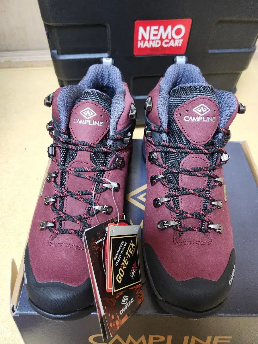 新品 CAMPLINE キャンプライン 登山靴