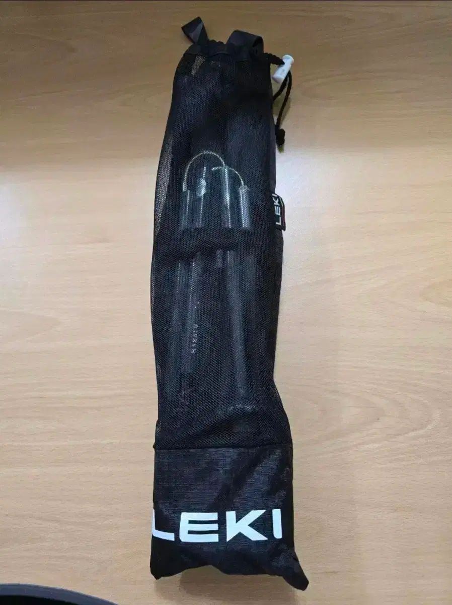 レキ マカル FA 登山ステッキ 実物画像あり 使用 3回