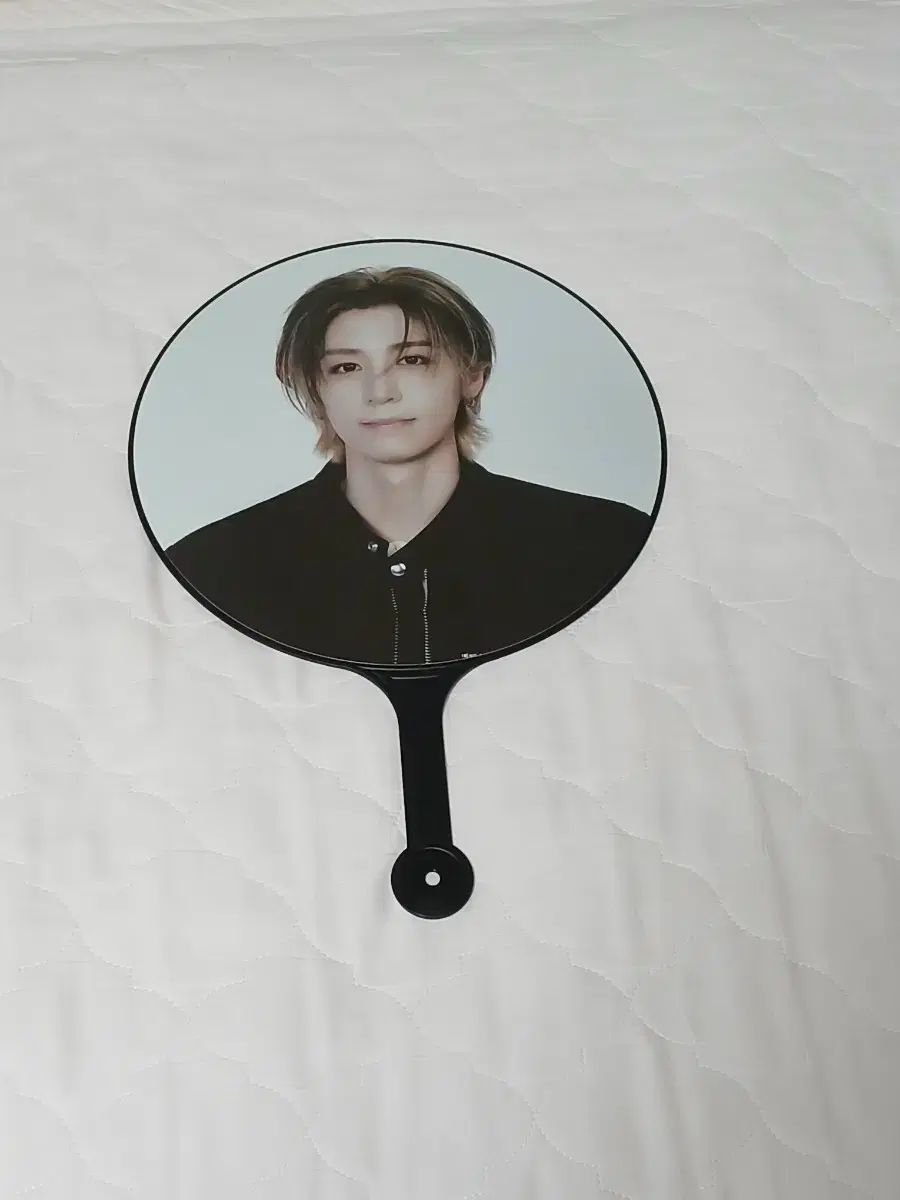 The First (最終降臨) BOYNEXTDOOR イハン うちわ - メルカリ