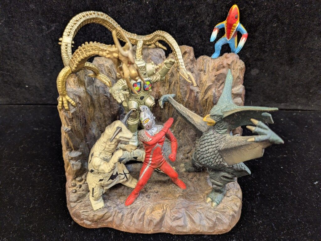 バンプレスト 一番くじ ウルトラセブン ジオラマフィギュア賞 - メルカリ