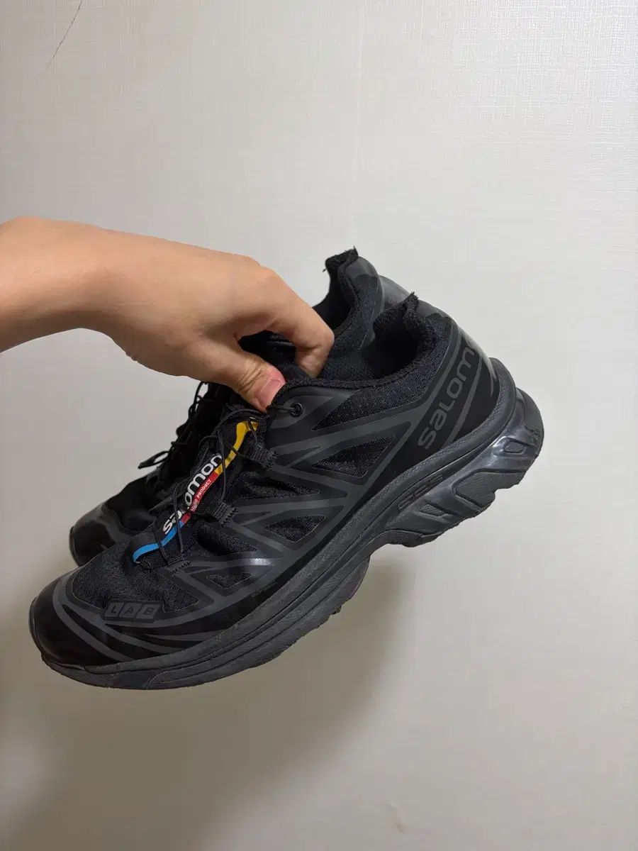 SALOMON サロモン