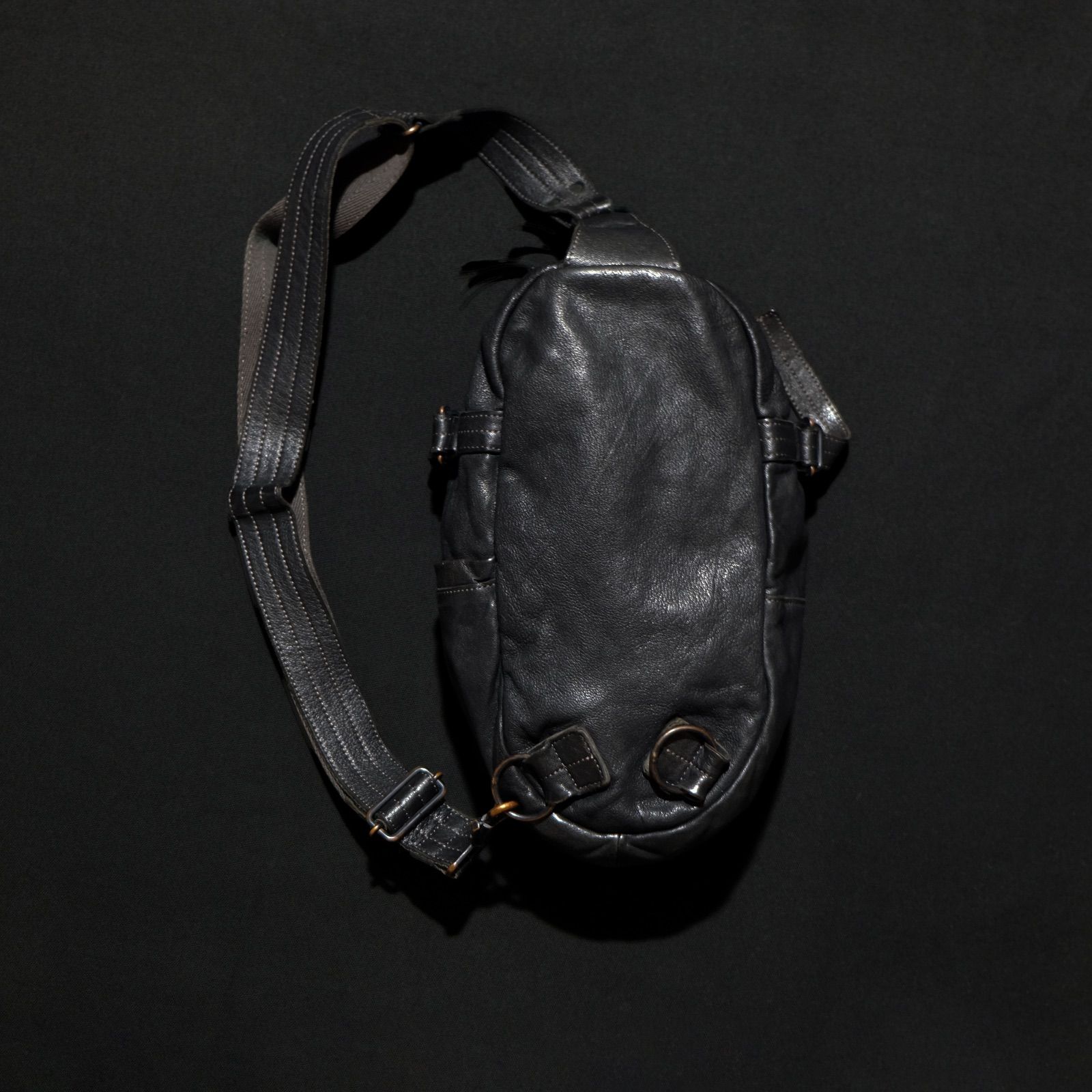 MAPHIA DESIGN ベルテッドボディバッグ レザー ワンショルダー 