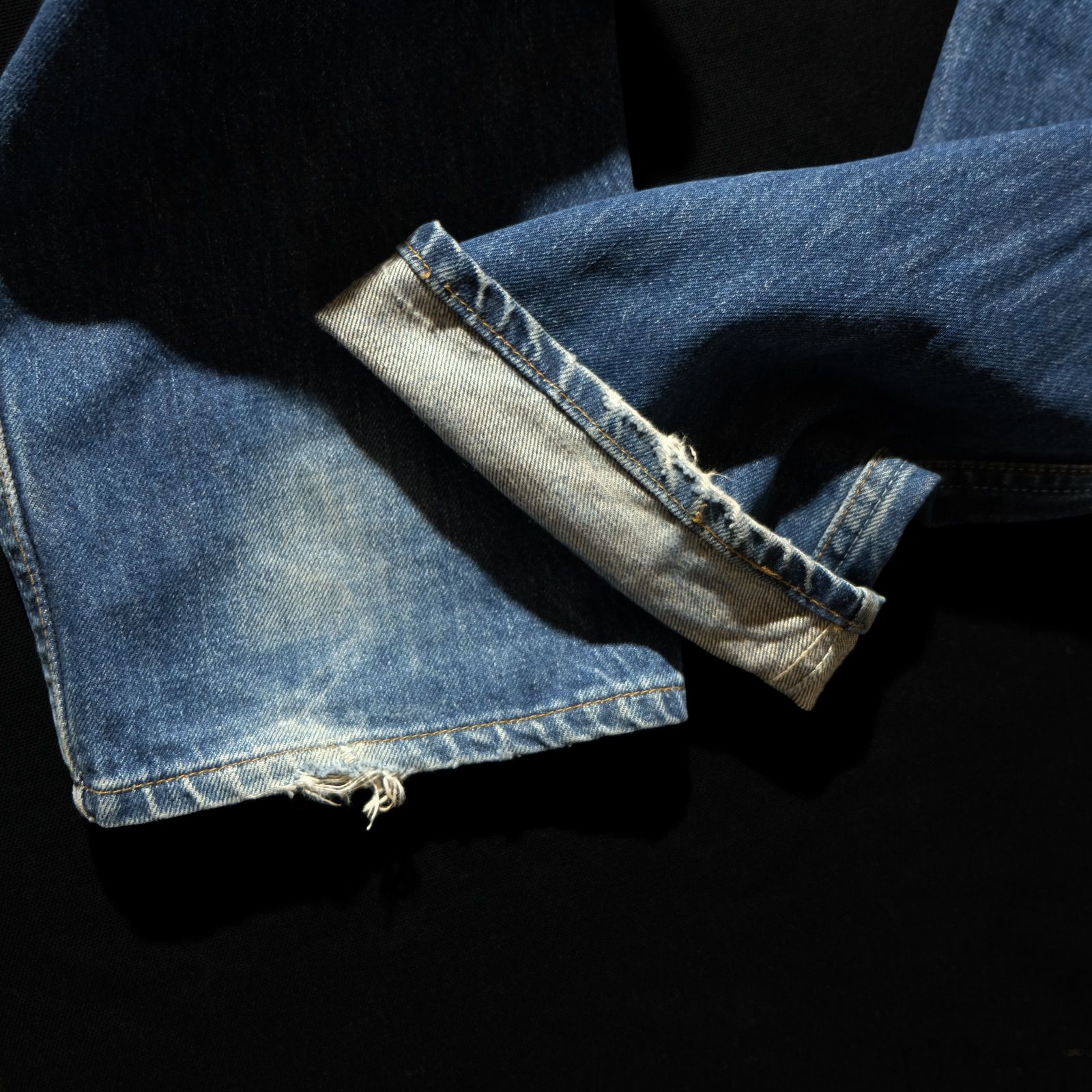米国製 00's Levi's 501 W33/約82cm 553 00年製 鬼ヒゲ 色落ちサンプル