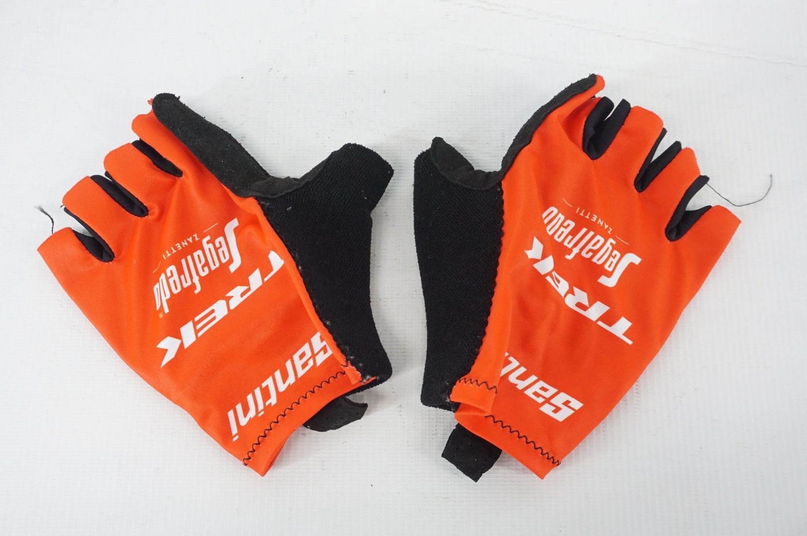 SANTINI 「サンティーニ」 TREK SEGAFREDO Lサイズ ハーフフィンガー