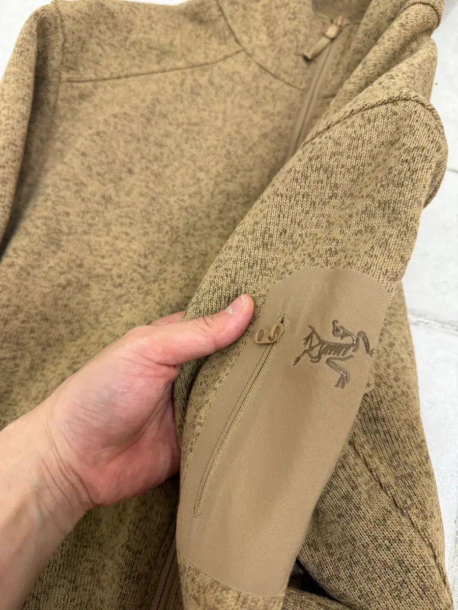 ARC TERYX アークテリクス カバー COVER フーディー M サイズ