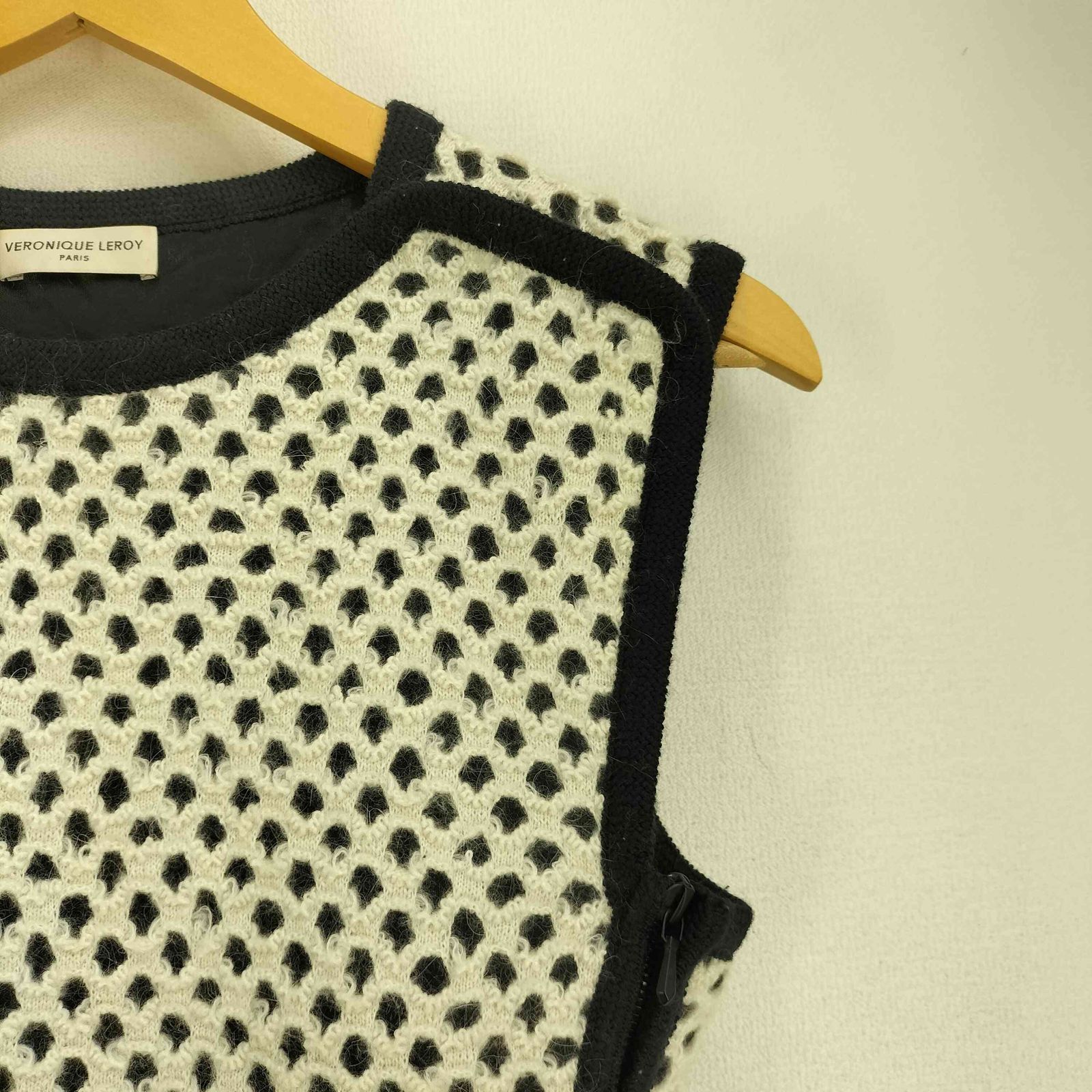 USED古着(ユーズドフルギ) {{VERONIQUE LEROY}}サイドジップ ニット編み込み ノースリーブワンピース レディース 表記無 【中古】【ブランド古着バズストア】 ユーズドフルギ USED古着 2024 {{VERONIQUE LEROY}}サイドジップ