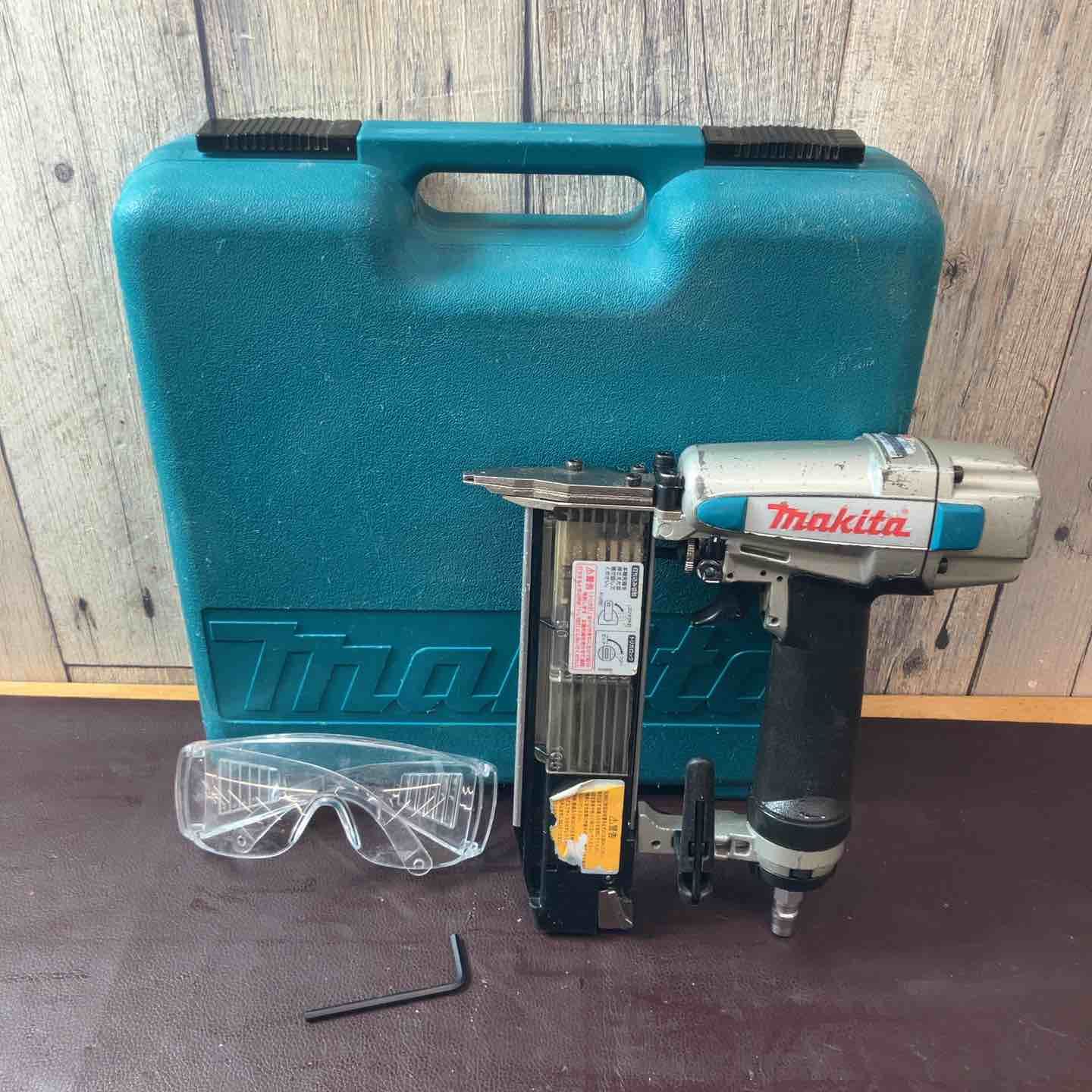 品 マキタ makita 常圧フィニッシュネイラ AF 502 N 仕上釘打ち