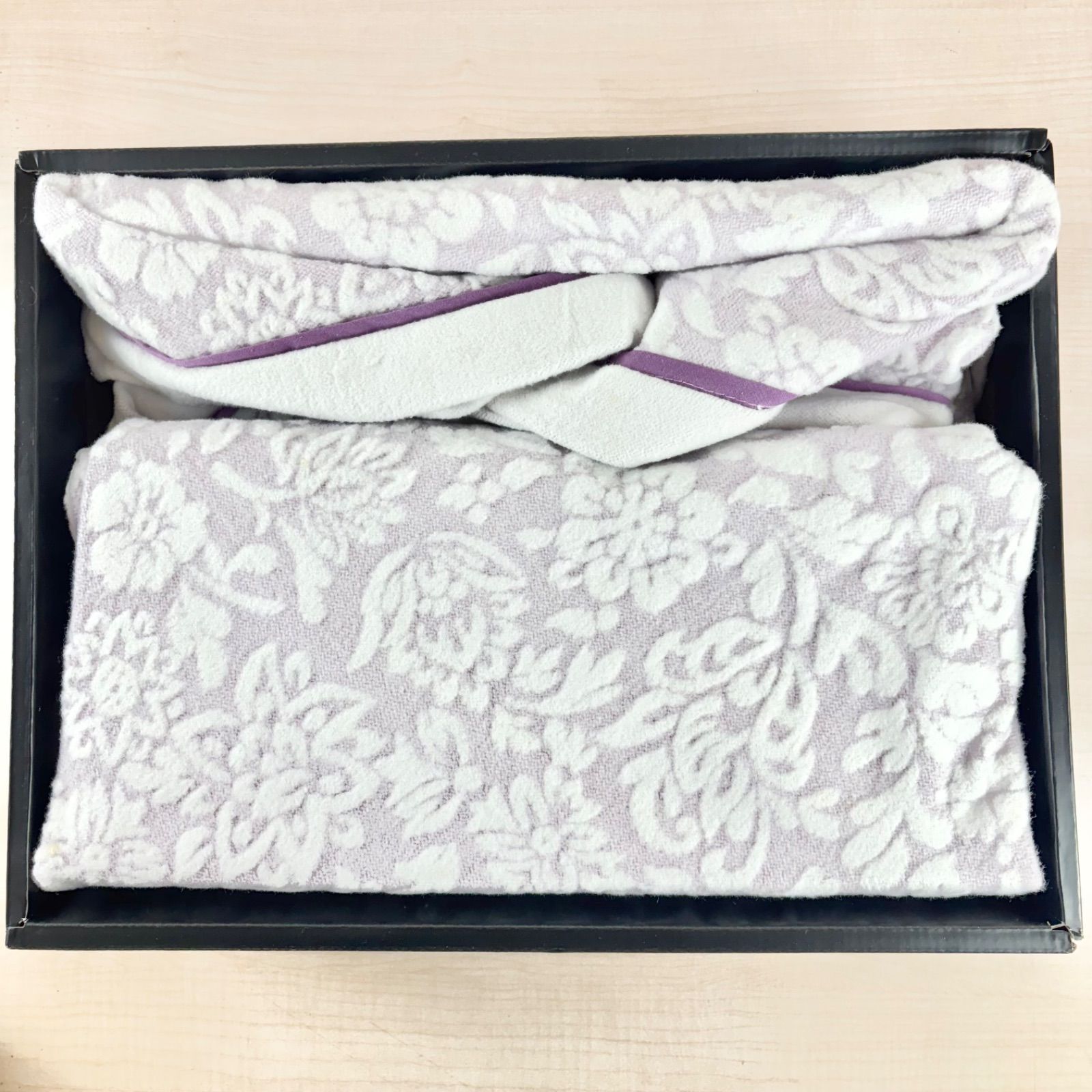 Yves Saint Laurent 綿毛布 2枚セット 未使用品】YVESSAINTLAURENT 綿毛布 140×200 綿100％ - メルカリ