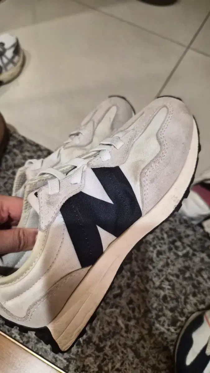 ニューバランス 327 キッズ スニーカー アイボリー ブラック