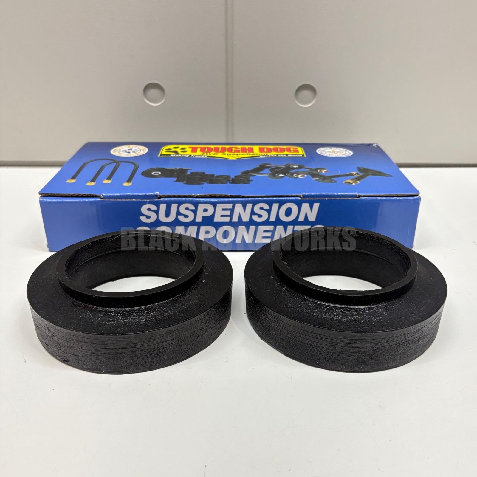 国内在庫品】ランクル 70 コイルスペーサー 30mm タフドック ウレタン