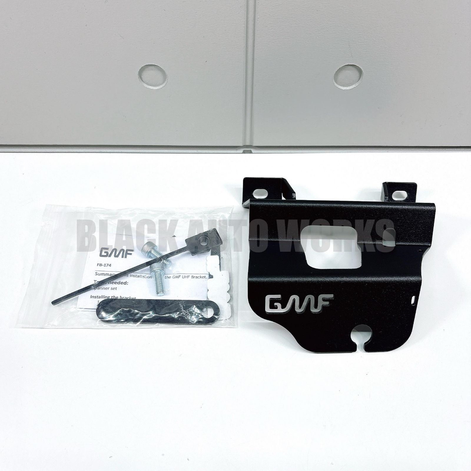 ランクル 70 アンテナ ブラケット GME マウント 再再販 GDJ76 マウント 