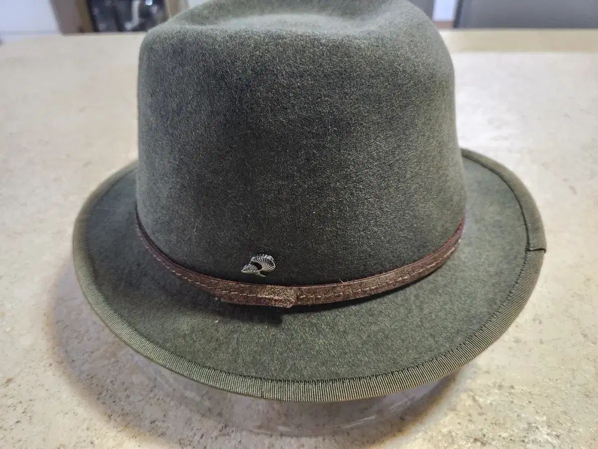 ルイ エル オリーブ グリーン FEDORA