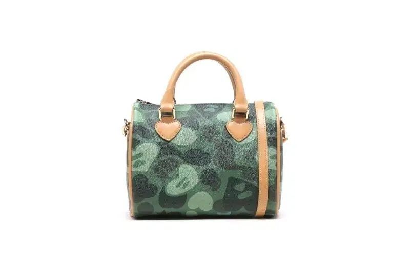 A BATHING APE アベイシングエイプ LINE ハート カモフラ ミニ クロス トートバッグ