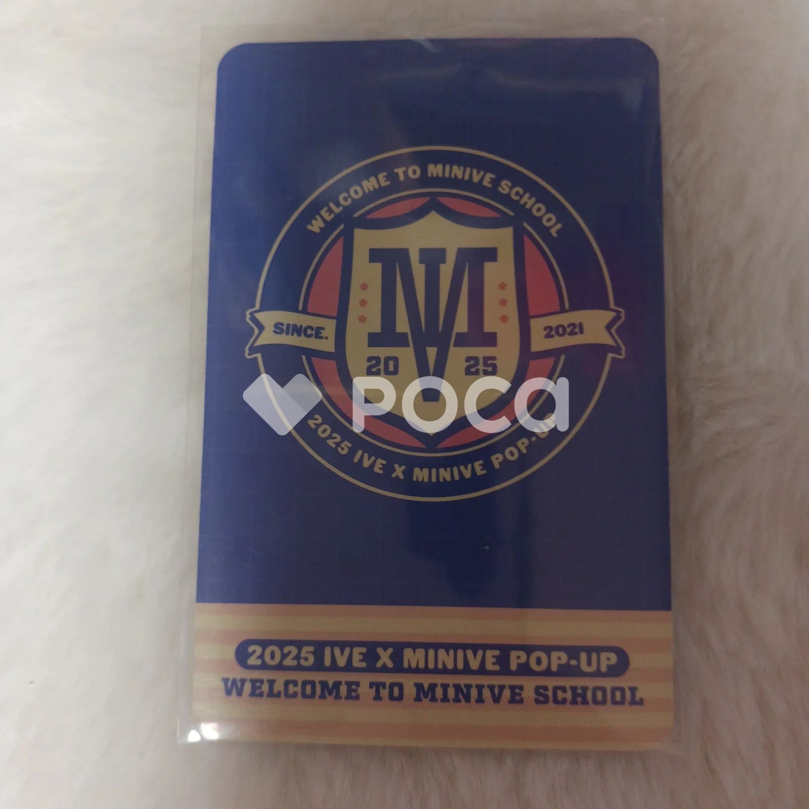 IVE ユジン IVE x MINIVE ポップアップストア [MINIVE SCHOOL] in