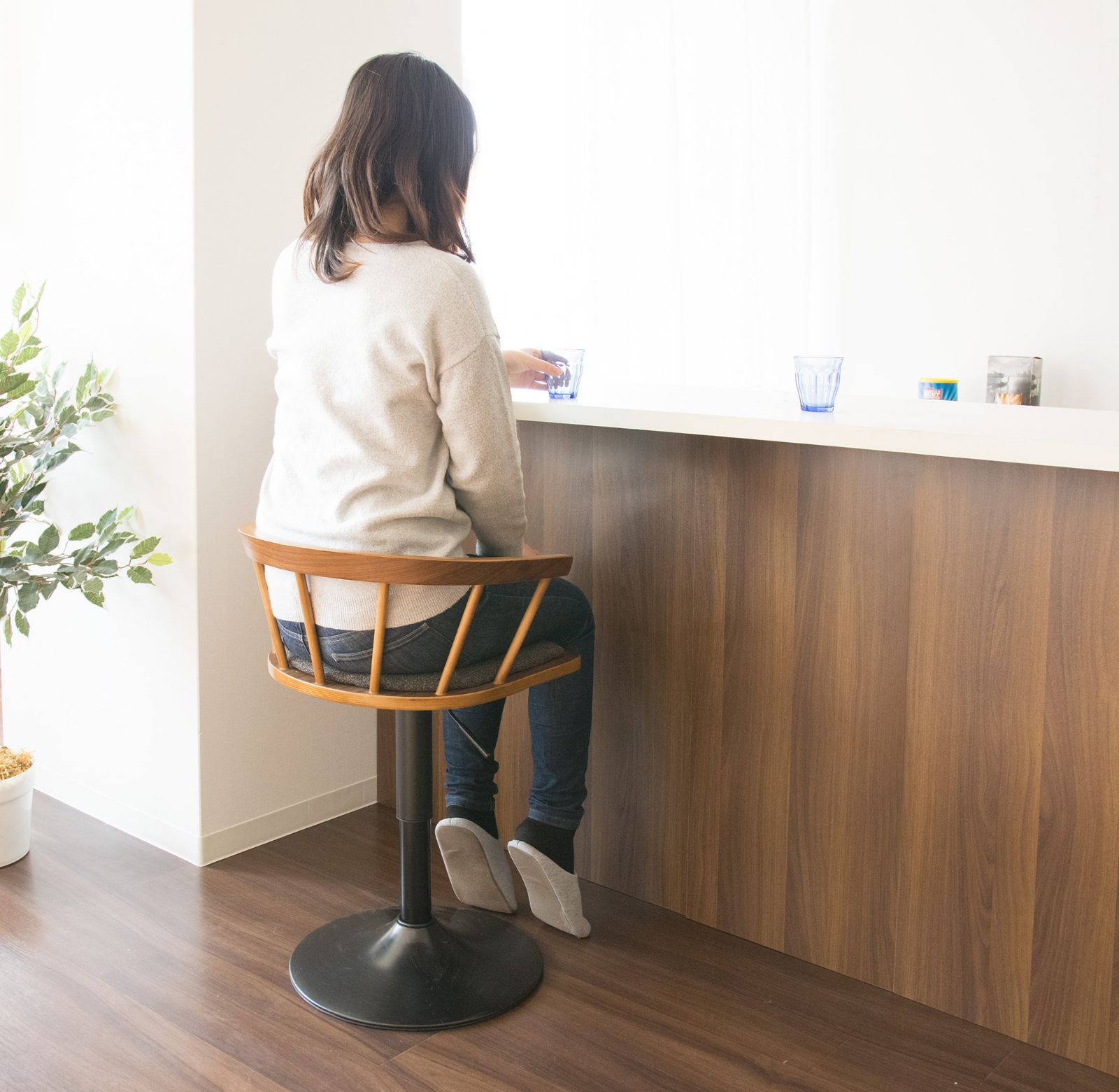 超メルカリ市期間限定お値下げ ★無垢材　ハイカウンターチェアー 　(^^)v★ ♪天然木 カウンター ダイニングチェア ［幅50.5cm］ チェア