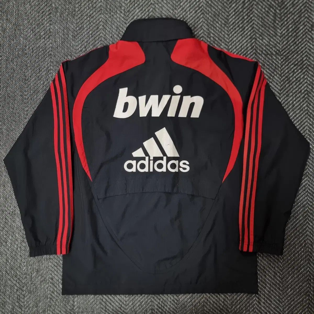 ACミラン adidas ウィンドブレーカー - メルカリ