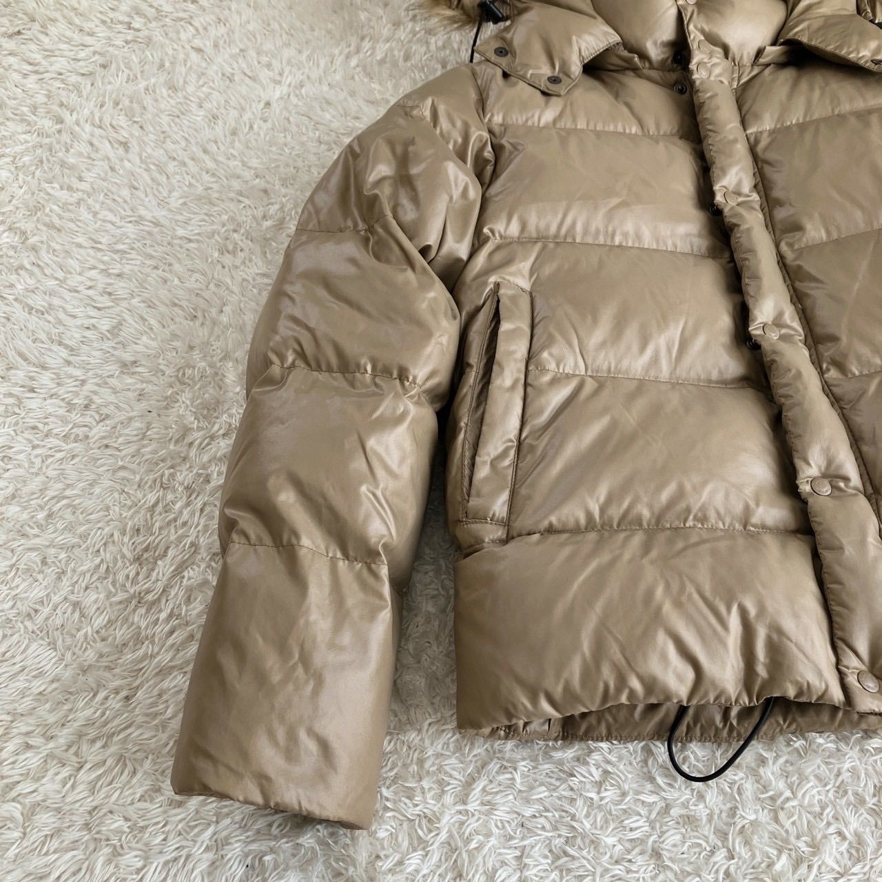 Carhartt カーハート ダウンジャケット フード付き 短丈 SOFILETA 