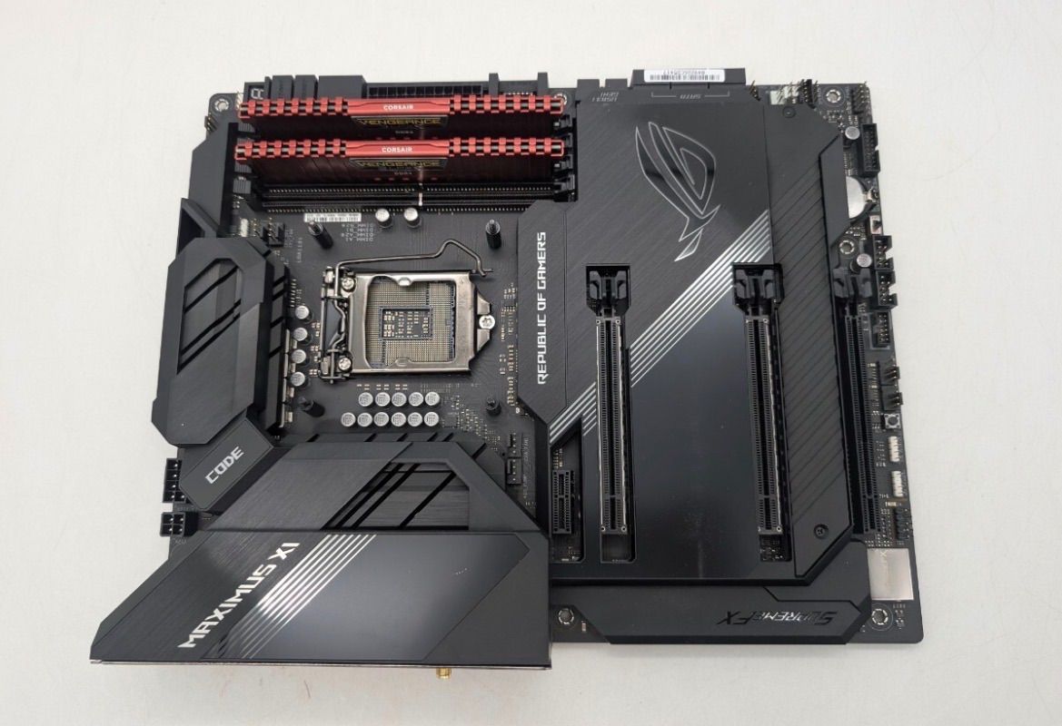ASUS ROG MAXIMUS XI CODE GAMING MOTHERBOARD ゲーミングマザーボード