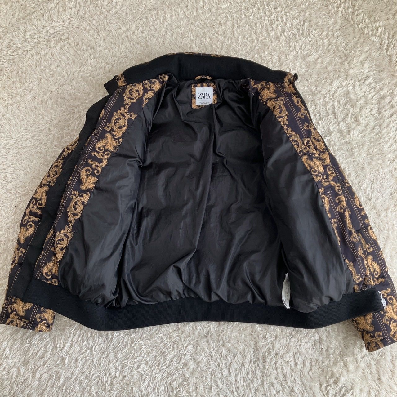 極美品！ZARA ザラ バロック調 パフジャケット 総柄 ダウンジャケット