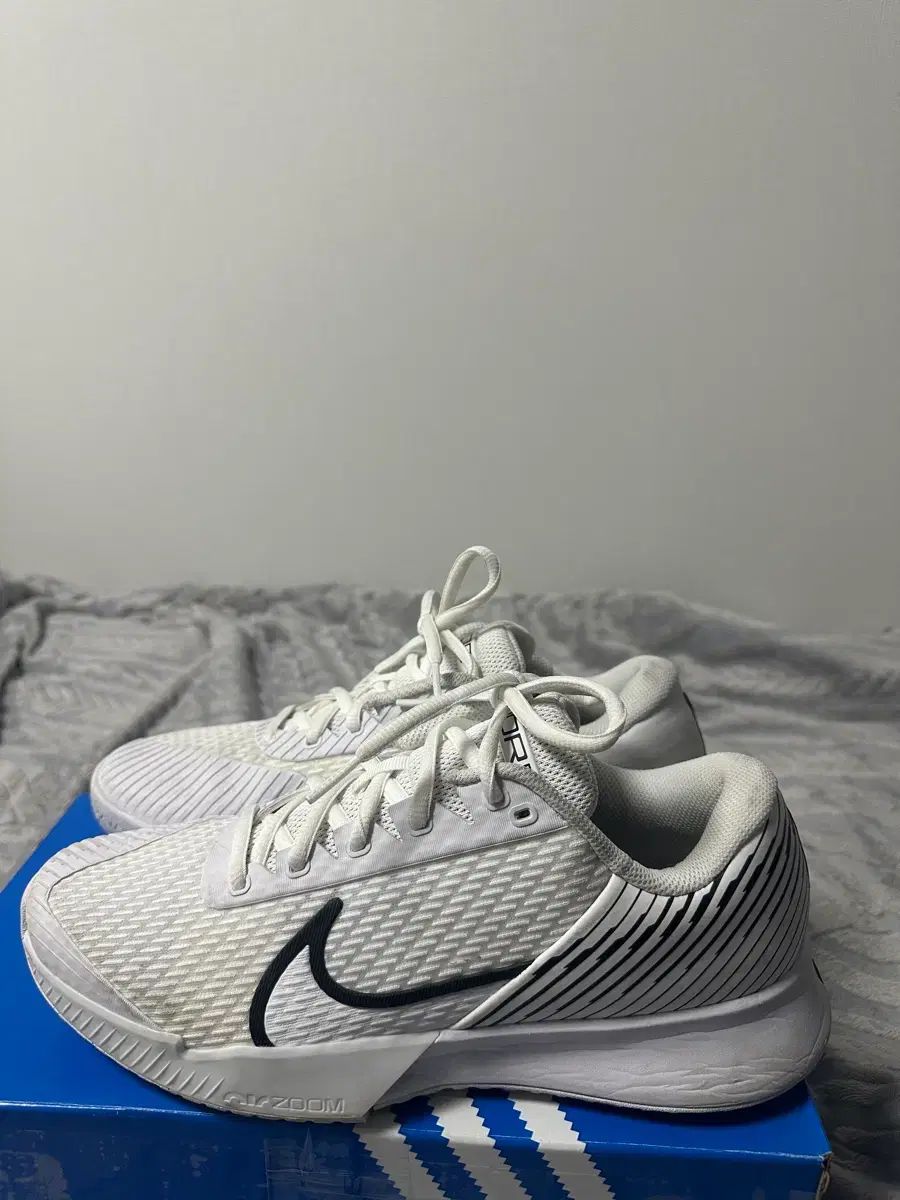 ナイキ ズーム Vapor プロ 白 テニス 260 mm