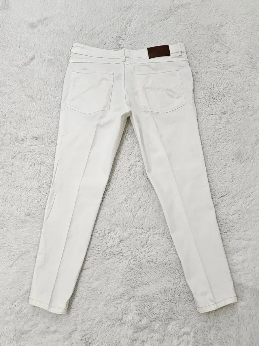 ブルネロクチネリ 白 デニムパンツ - メルカリ