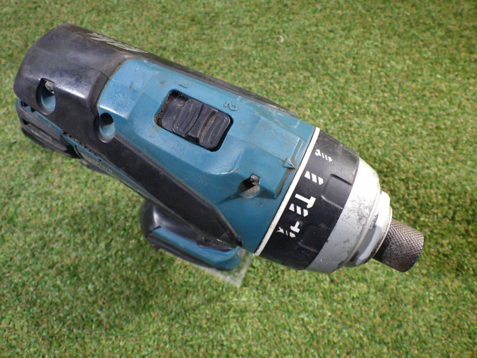  マキタ 充電式4モードインパクトドライバ TP 131 DZ 本体のみ 14 4 V 電動工具 大工道具 品 電動インパクトドライバー ドリル ドライバー レンチ