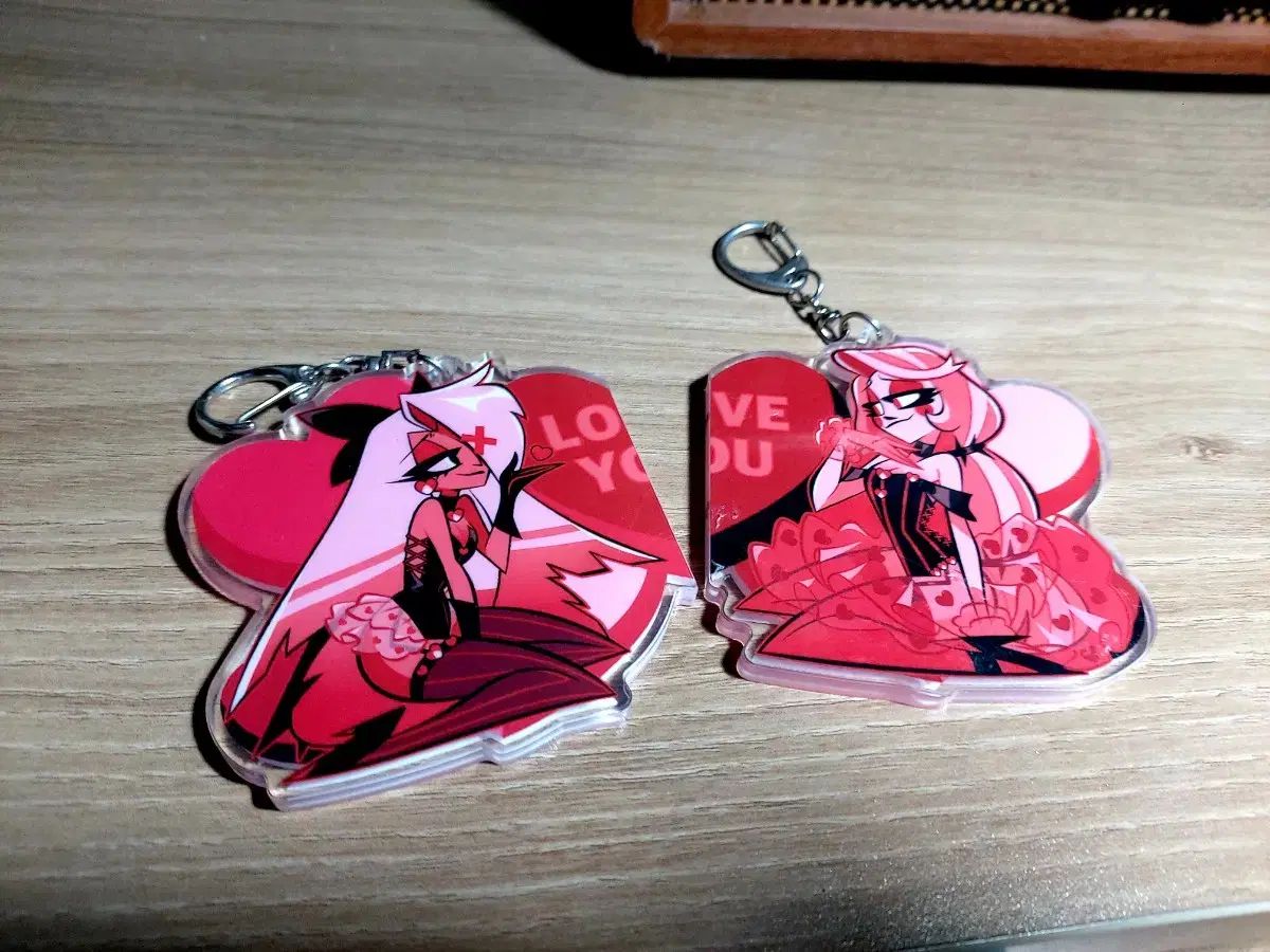  ハズビン ホテル モデル バレンタインデー チャーリー バギー キーリング その他 タレントグッズ