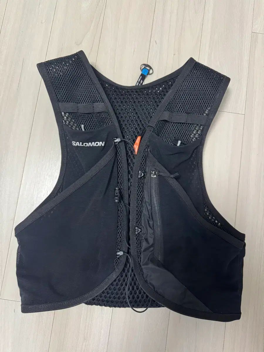 SALOMON Active Skin 4 ランニング ベスト