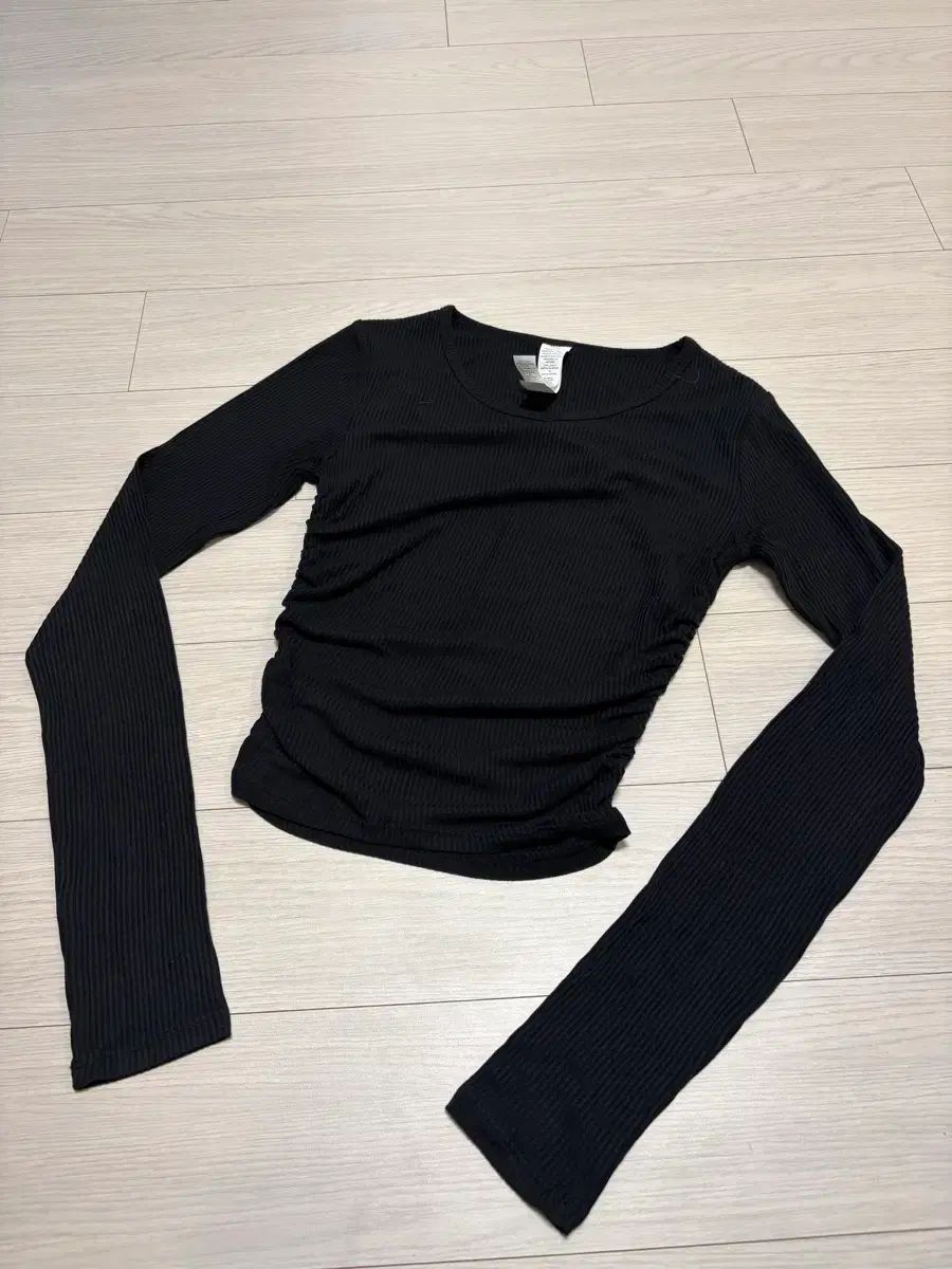 ALO アルロ リップ サイドシャーリング トップス ブラック XS 44 55