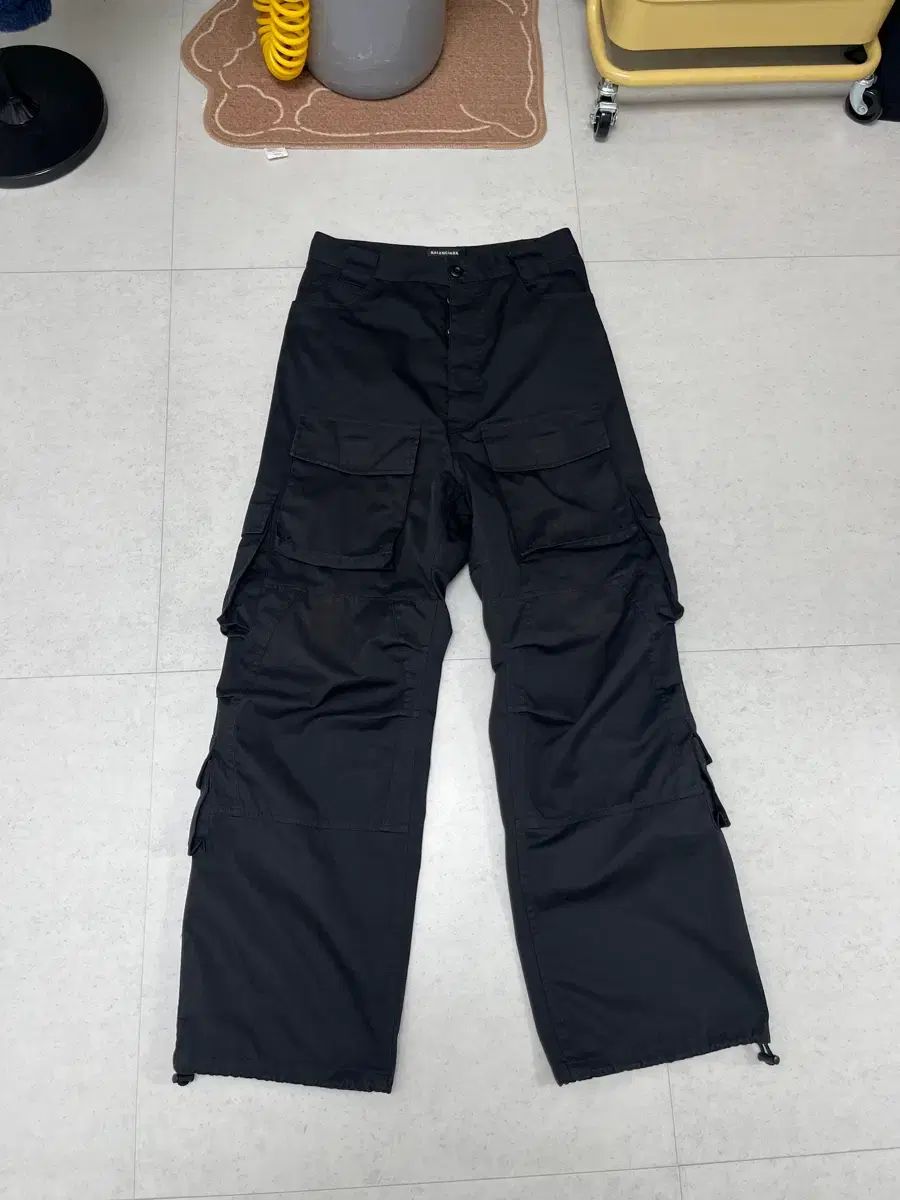 S バレンシアガ マルチカーゴ パンツ