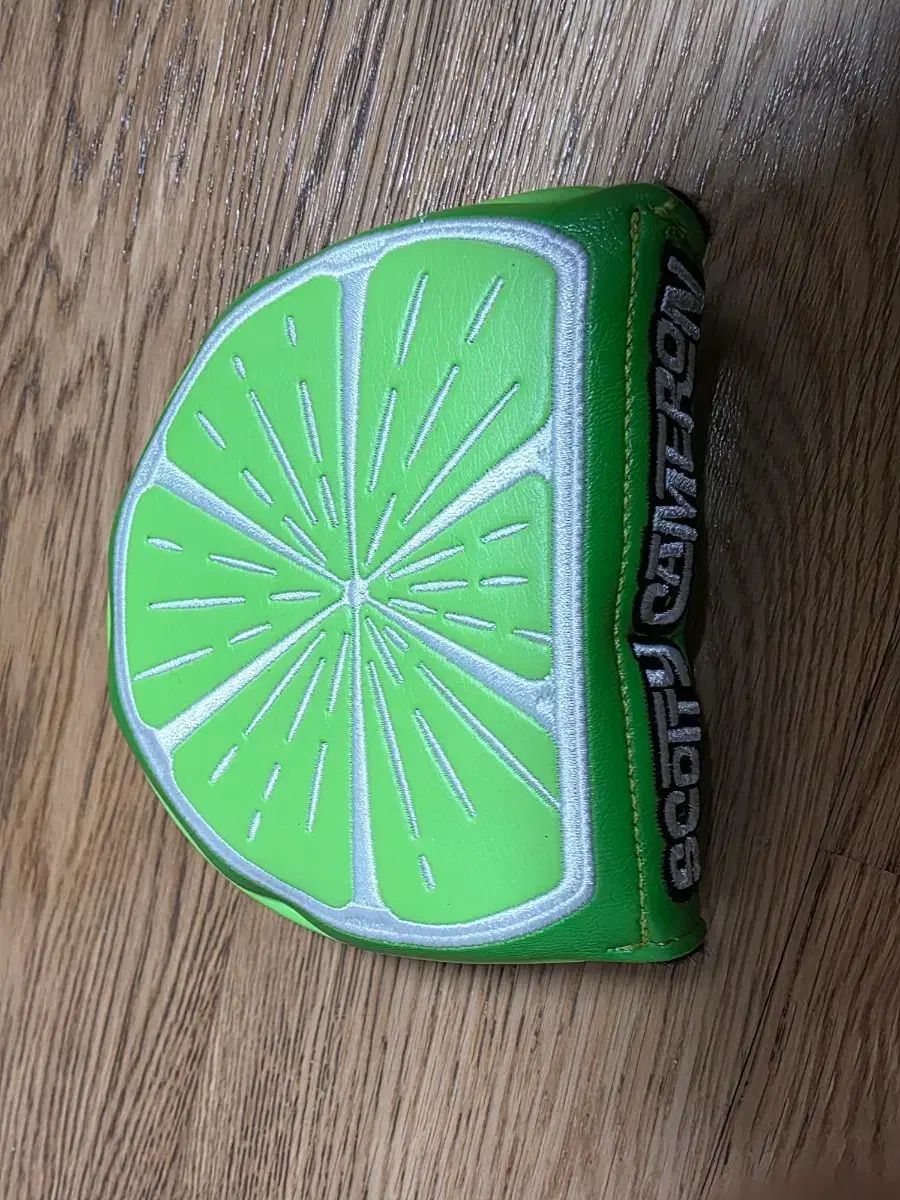 Scotty Cameron (スコッティ キャメロン） ライム パターカバー - メルカリ