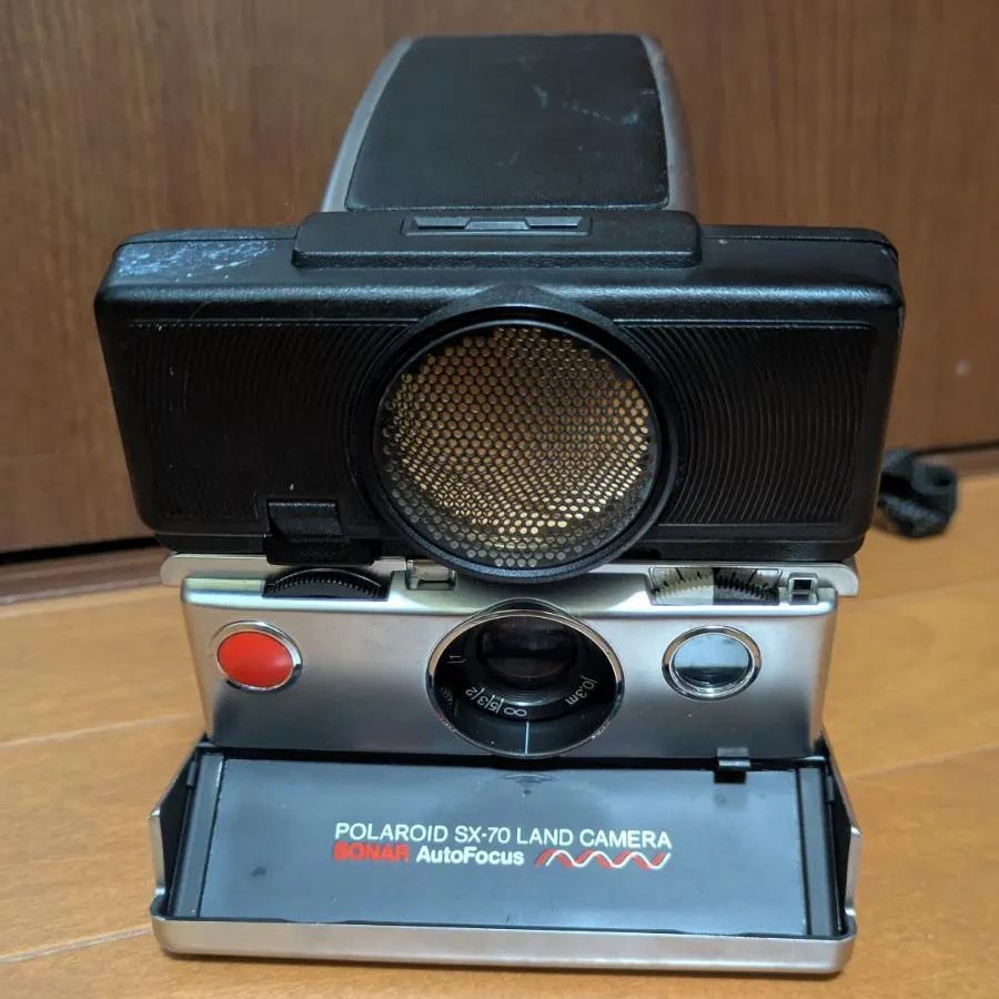 Polaroid SX-70 Sonar AutoFocus インスタントカメラ