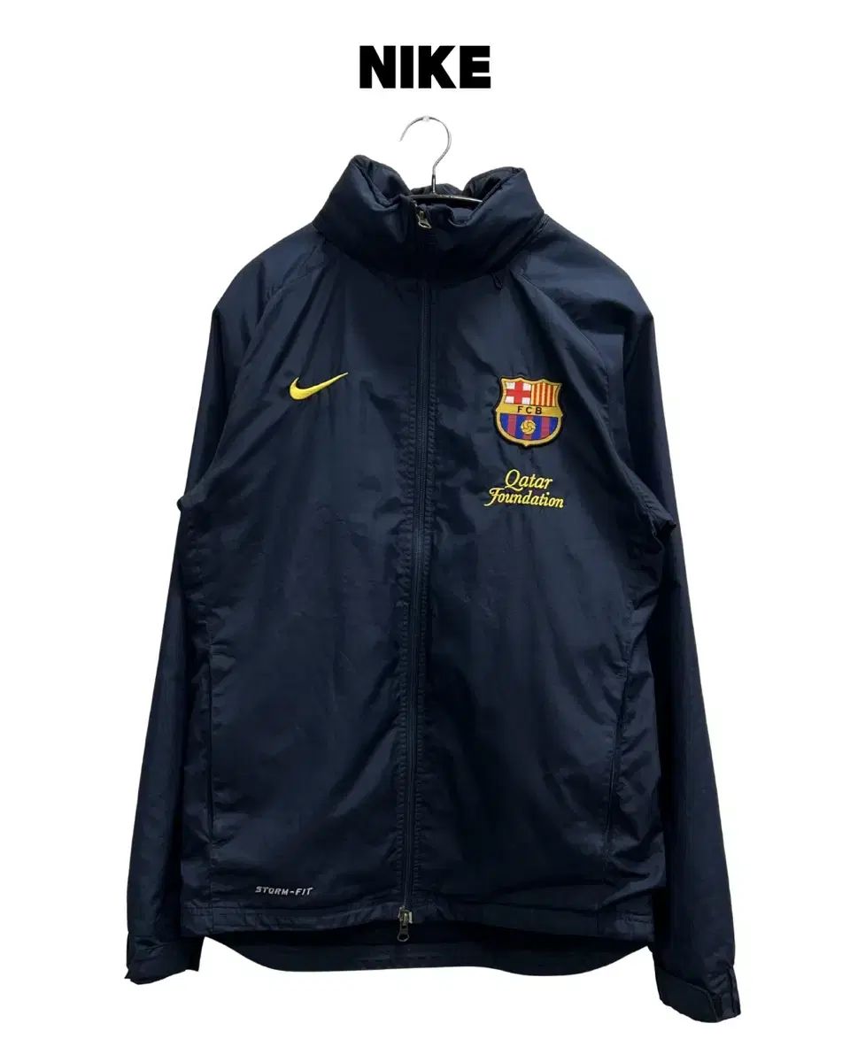 【美品】NIKE STORM-FIT FCバルセロナ ナイロンジャケットXL ナイキ バルセロナ ナイロンジャケット 美品】NIKE STORM-FIT FC