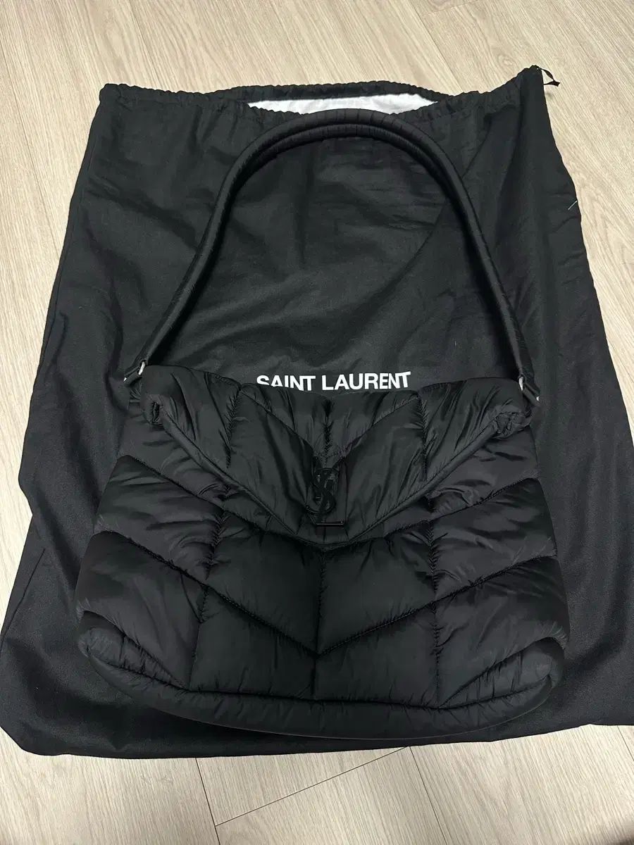 サンローラン ナイロン パファーバッグ パファー