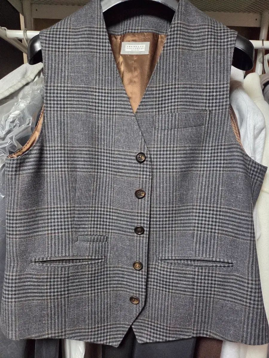 50 BRUNELLO CUCINELLI(ブルネロクチネリ) スーツ ベスト - メルカリ