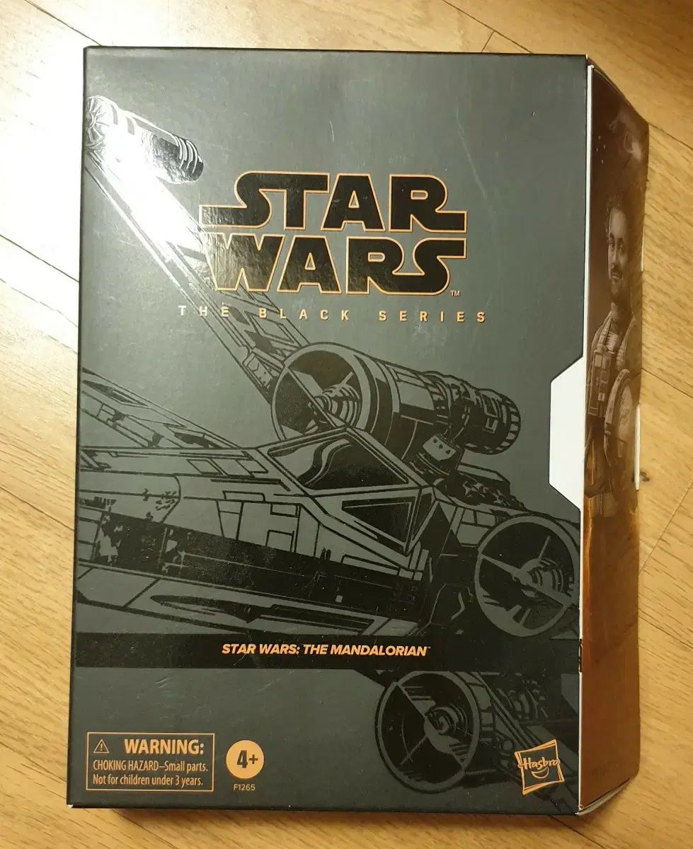 ハズブロ スター ウォーズ ブラックシリーズ マンダロリアン トラッパー ウルフ アクションフィギュア モデル