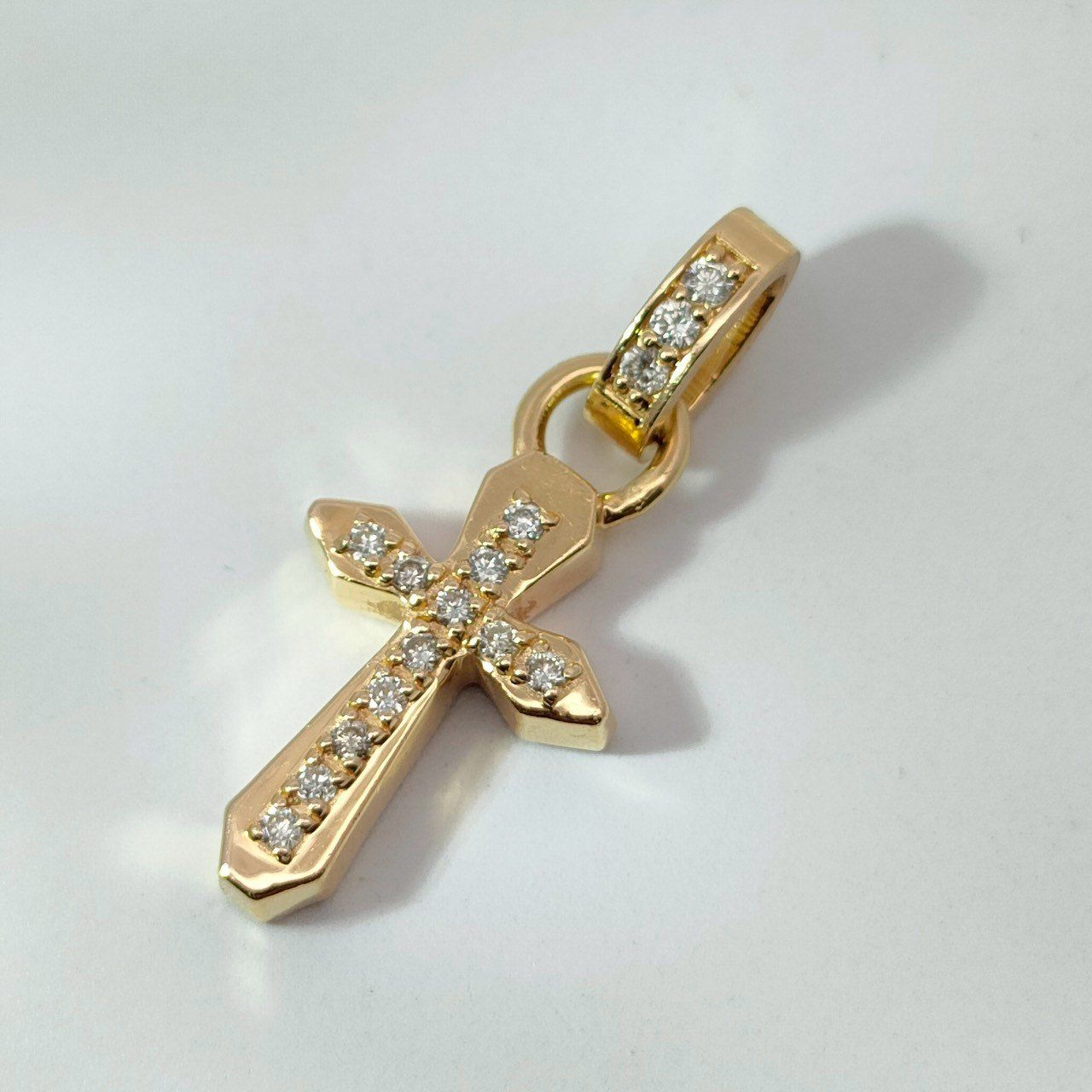 18金 K18 男女兼用 十字架クロス ダイヤ0.08ct ネックレストップ 2.19