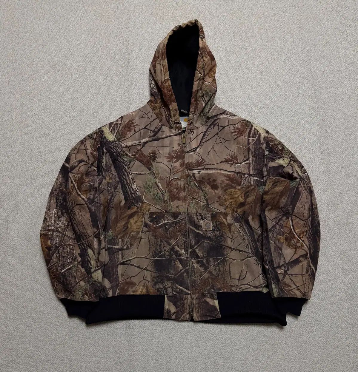 カーハート リアルツリー ダック アクティブ ジャケット - メルカリ